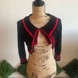 ADORABLE 🌹 VINTAGE HALF SWEATER